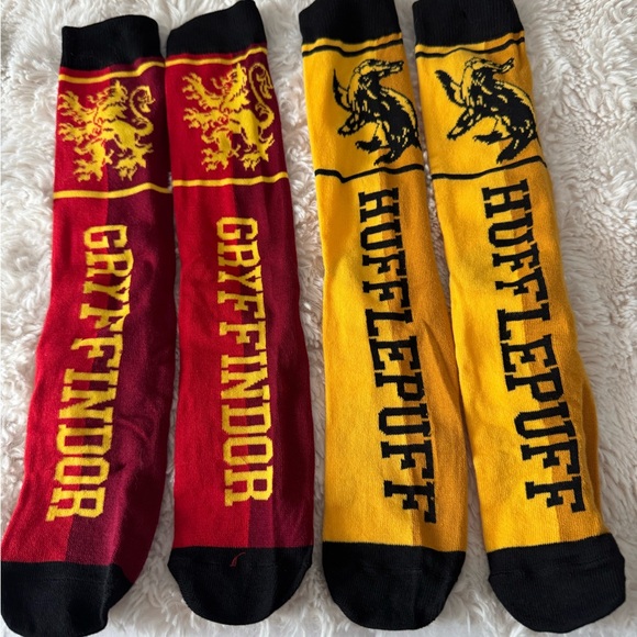 Warner Bros. Gryffindor and Hufflepuff Socks - Red and Yellow - Picture 1 of 4